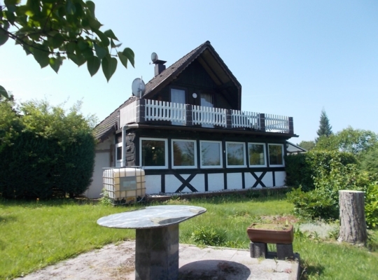 Tolles Wohnkonzept mit Urlaubsflair – Wohnhaus in Hirzenhain