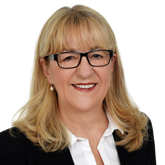 Vera Lohfink | Immobilienmaklerin | Schwendt & Rauschel Immobilien | Standort Friedberg